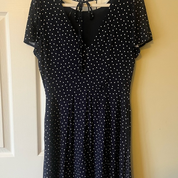 LOFT navy & white dot dress, size 4 - Picture 3 of 3